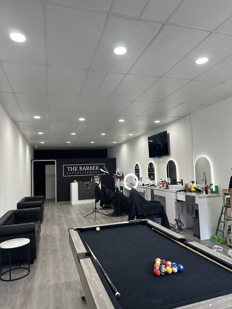 Barber shop lighting fit-out